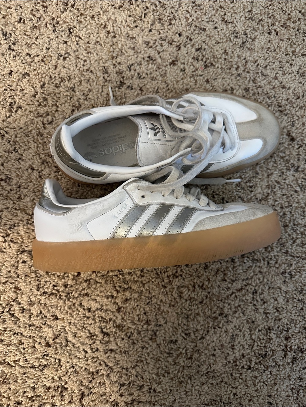adidas White & Silver Platform Gum-Sole Sneakers size 7.5 Samba